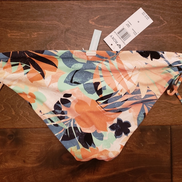 3 Piece Roxy PT Beach Classic Bikini Set - Picture 8 of 13